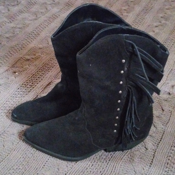 Arizona Jean Company Shoes - Arizona black suede western boots